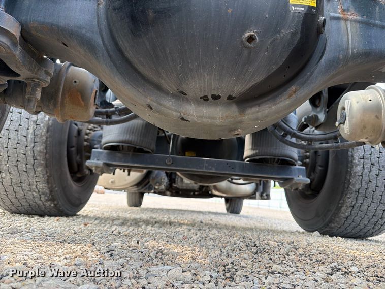 image for item YA4703 2024 Volvo VNR semi truck