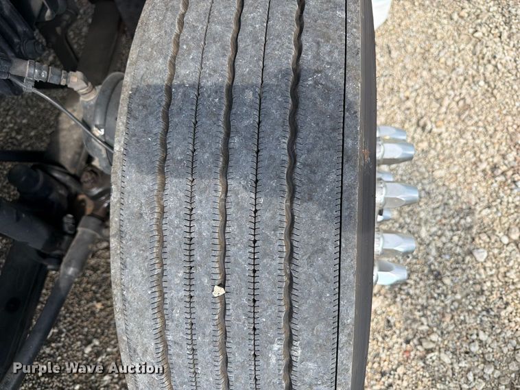 image for item YA4703 2024 Volvo VNR semi truck