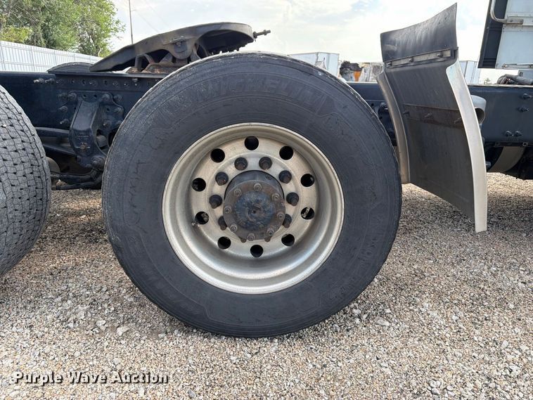 image for item YA4703 2024 Volvo VNR semi truck