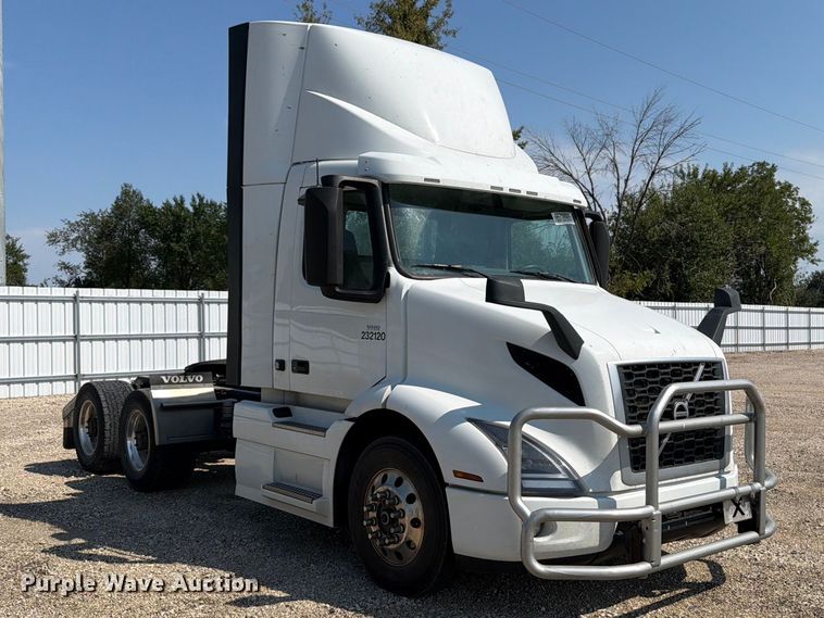 image for item YA4704 2024 Volvo VNR semi truck