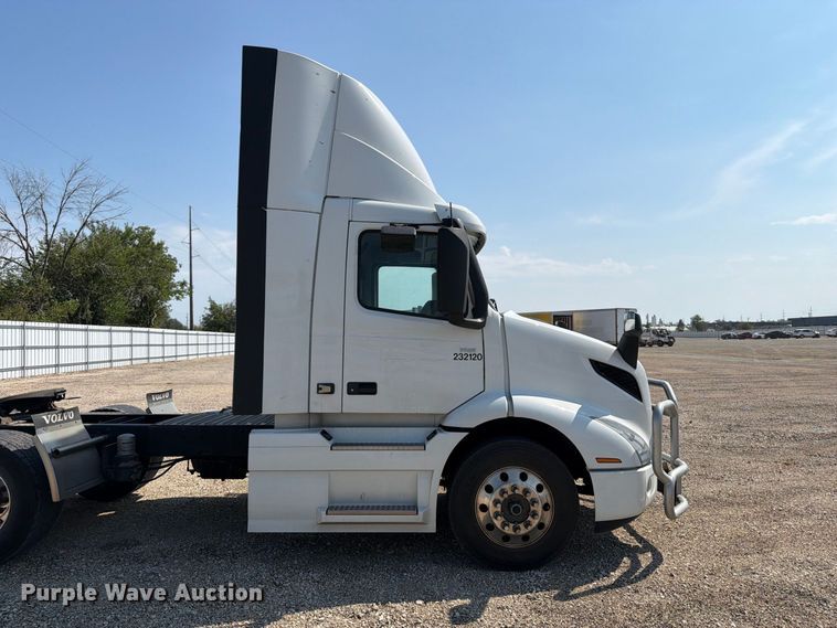image for item YA4704 2024 Volvo VNR semi truck
