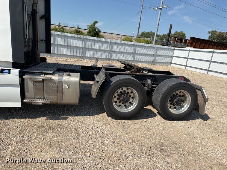 image for item YA4704 2024 Volvo VNR semi truck