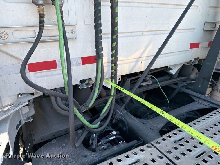 image for item YA4704 2024 Volvo VNR semi truck
