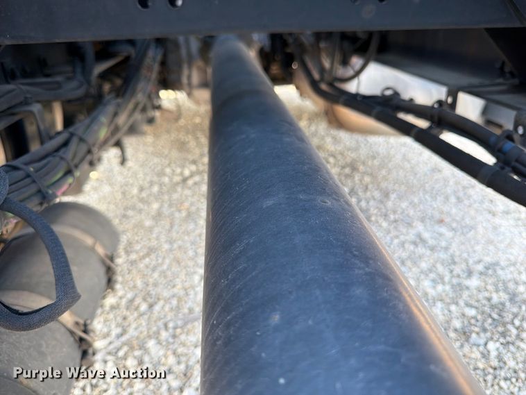 image for item YA4704 2024 Volvo VNR semi truck