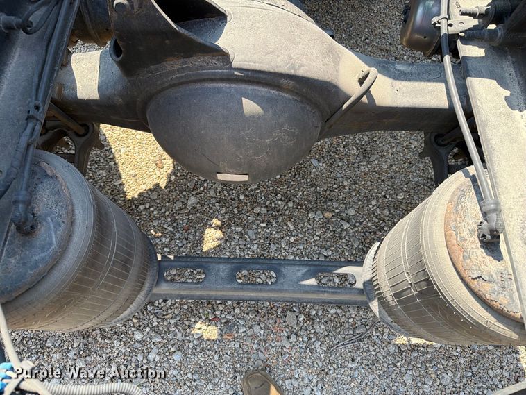 image for item YA4704 2024 Volvo VNR semi truck