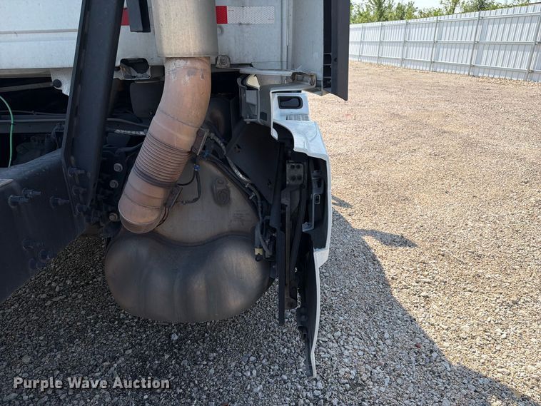 image for item YA4704 2024 Volvo VNR semi truck