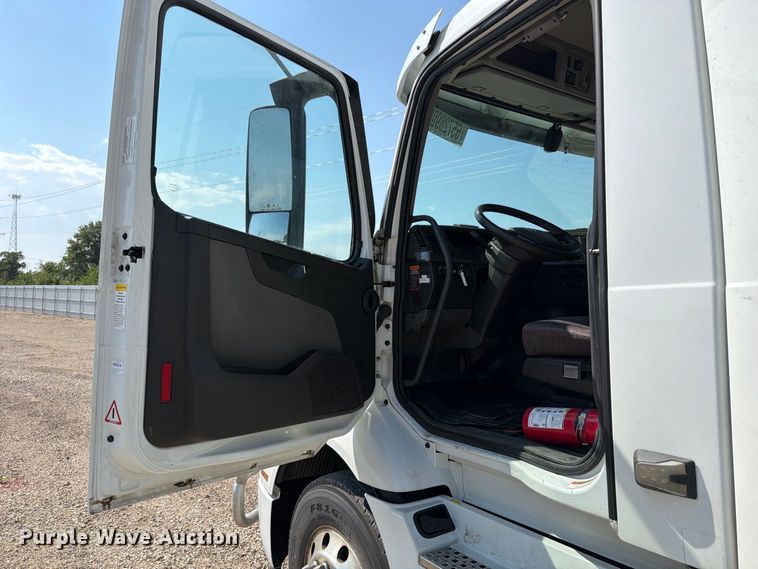 image for item YA4704 2024 Volvo VNR semi truck