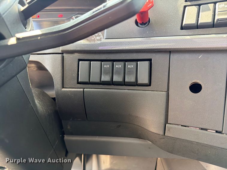 image for item YA4704 2024 Volvo VNR semi truck