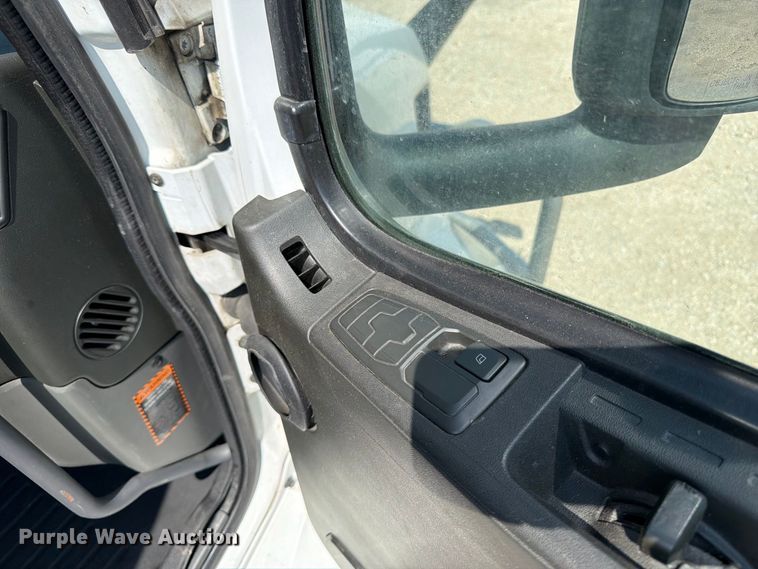 image for item YA4704 2024 Volvo VNR semi truck