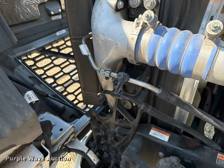 image for item YA4704 2024 Volvo VNR semi truck
