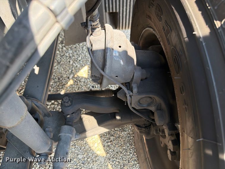 image for item YA4704 2024 Volvo VNR semi truck