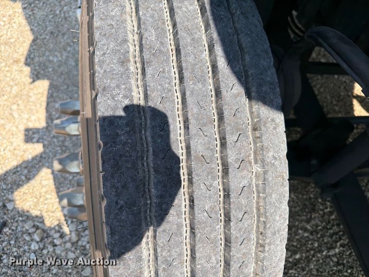 image for item YA4704 2024 Volvo VNR semi truck