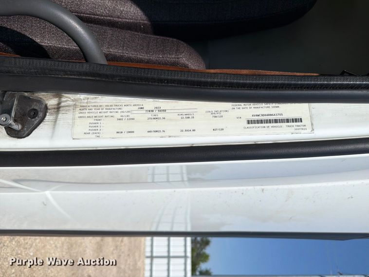 image for item YA4704 2024 Volvo VNR semi truck