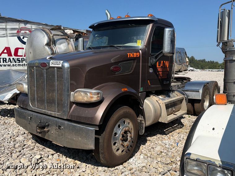 image for item YA4709 2019 Peterbilt 567 semi truck