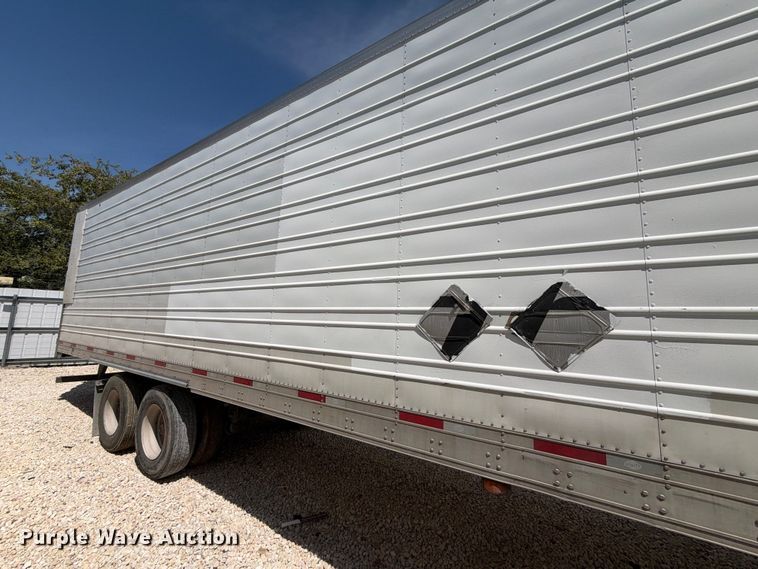 image for item YA4727 2019 Utility VS2RA refrigerated van trailer