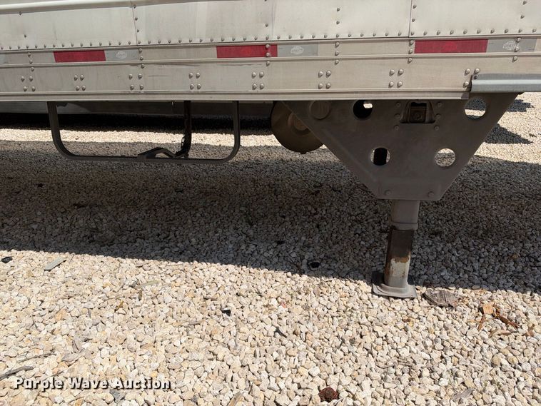 image for item YA4727 2019 Utility VS2RA refrigerated van trailer