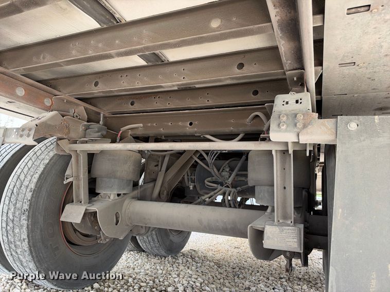 image for item YA4727 2019 Utility VS2RA refrigerated van trailer