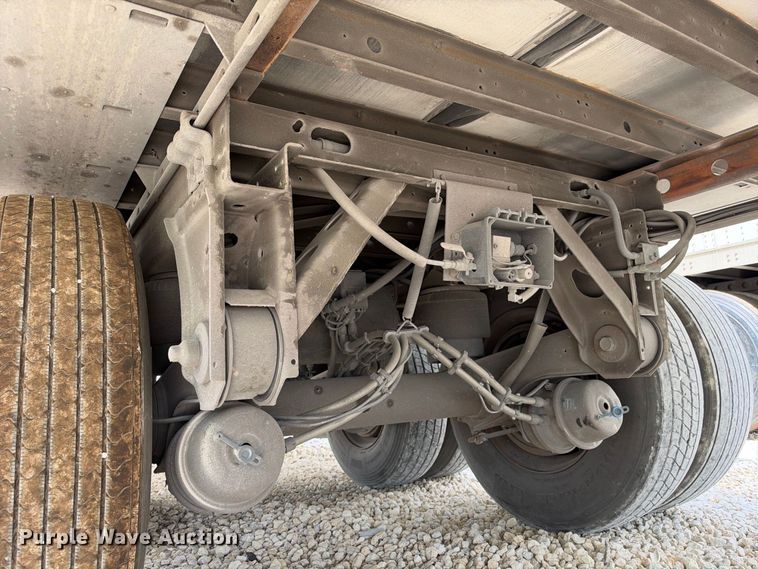 image for item YA4727 2019 Utility VS2RA refrigerated van trailer