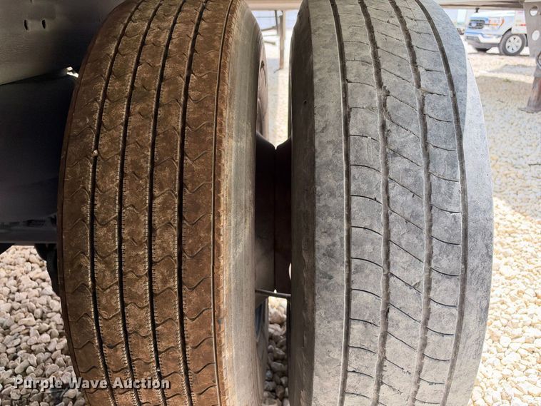 image for item YA4727 2019 Utility VS2RA refrigerated van trailer