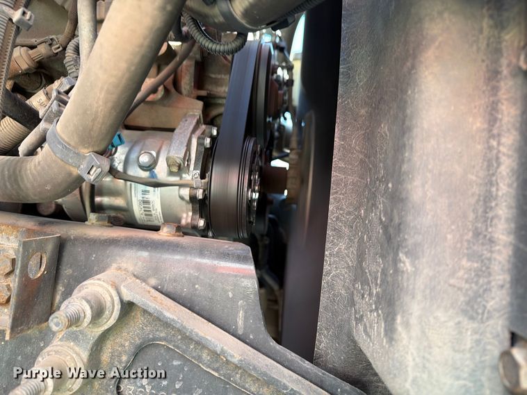 image for item YA4751 2017 International 8600SBA Truck tractor