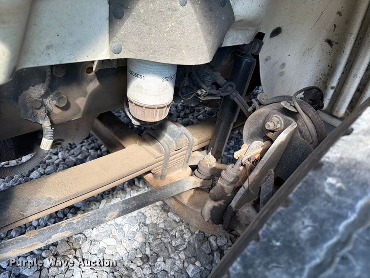 image for item YA4751 2017 International 8600SBA Truck tractor