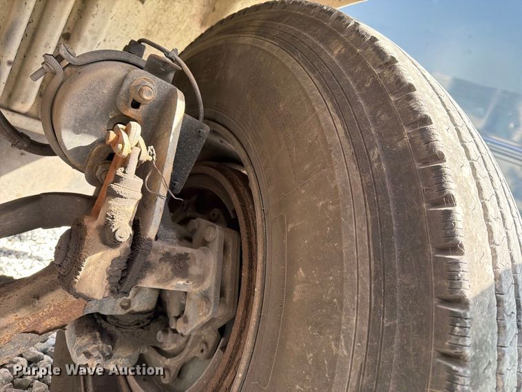 image for item YA4751 2017 International 8600SBA Truck tractor