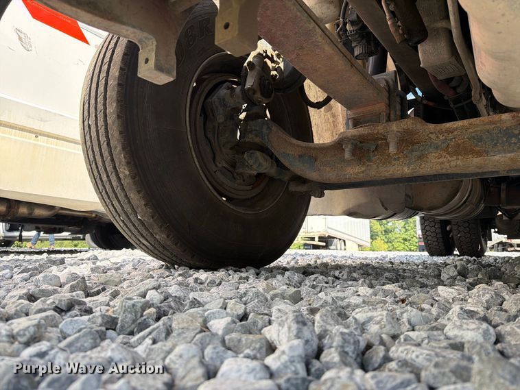 image for item YA4751 2017 International 8600SBA Truck tractor