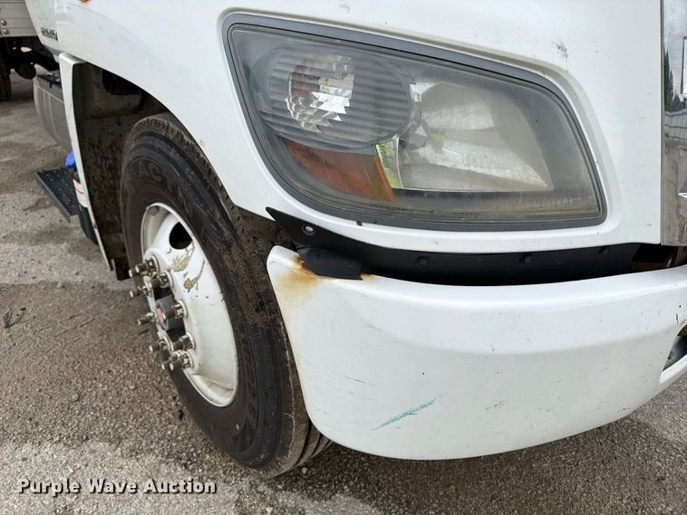 image for item YA4816 2020 Hino 268 box truck