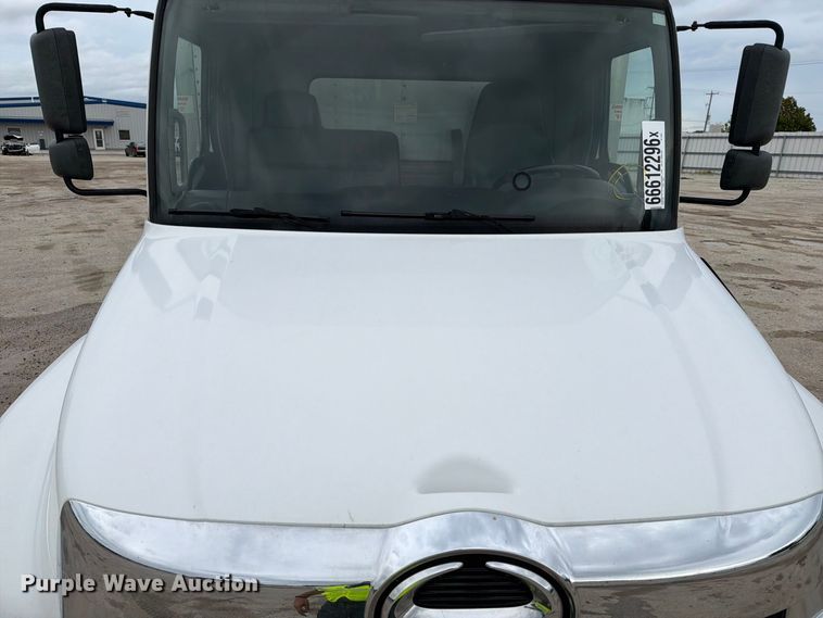 image for item YA4816 2020 Hino 268 box truck