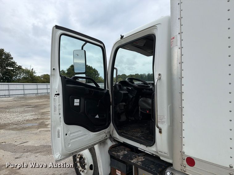 image for item YA4816 2020 Hino 268 box truck