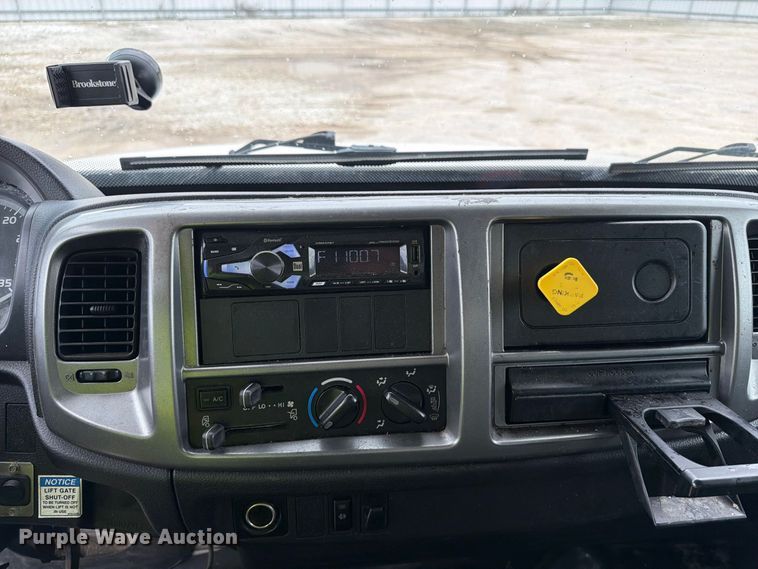 image for item YA4816 2020 Hino 268 box truck