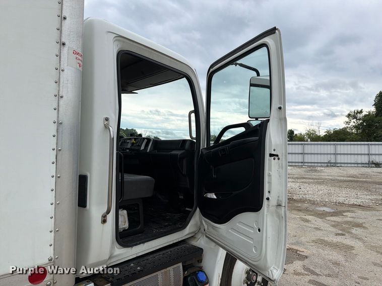 image for item YA4816 2020 Hino 268 box truck