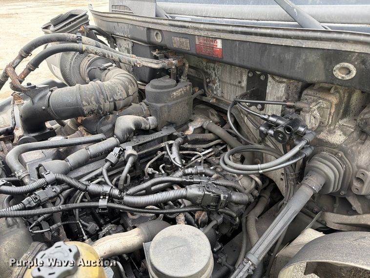 image for item YA4816 2020 Hino 268 box truck