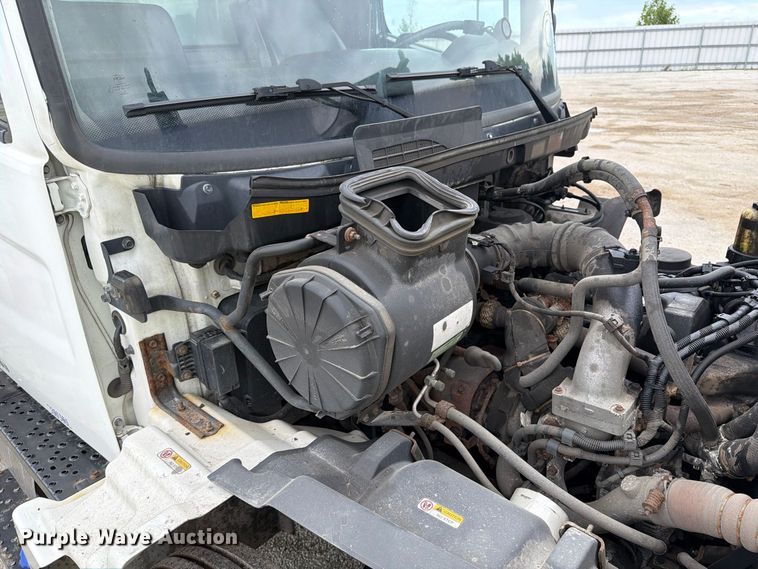 image for item YA4816 2020 Hino 268 box truck