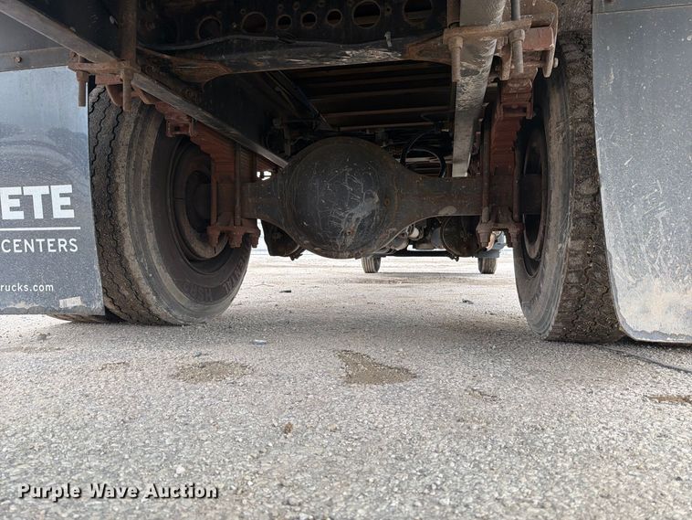 image for item YA4816 2020 Hino 268 box truck