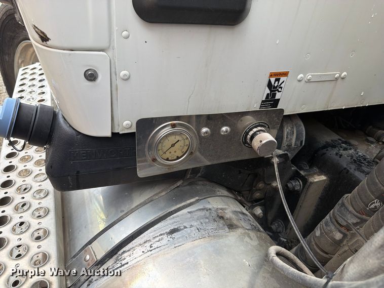 image for item YA4965 2021 Kenworth T880 rock slinger truck