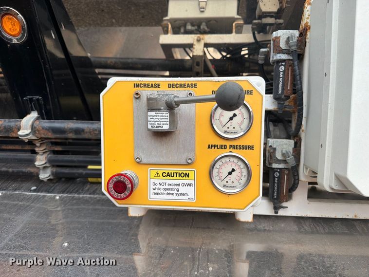 image for item YA4965 2021 Kenworth T880 rock slinger truck