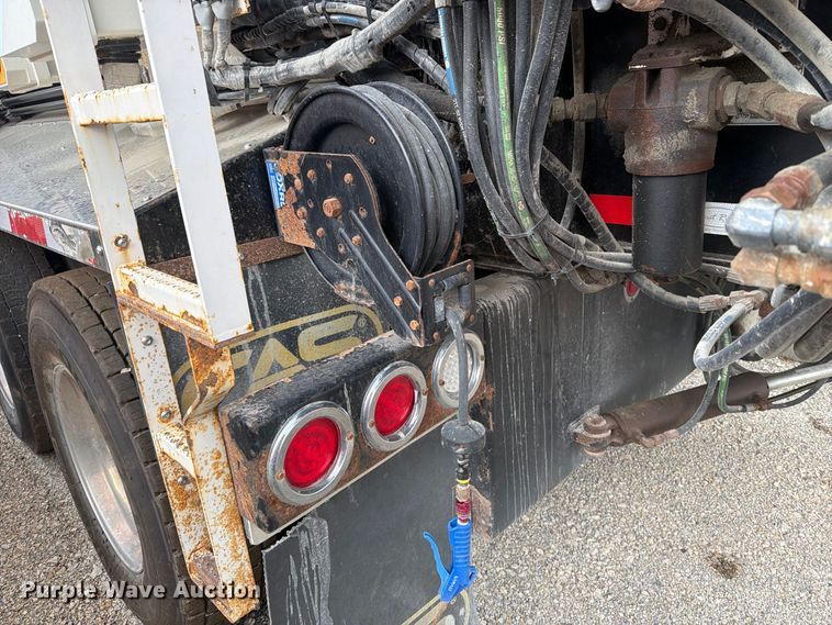 image for item YA4965 2021 Kenworth T880 rock slinger truck