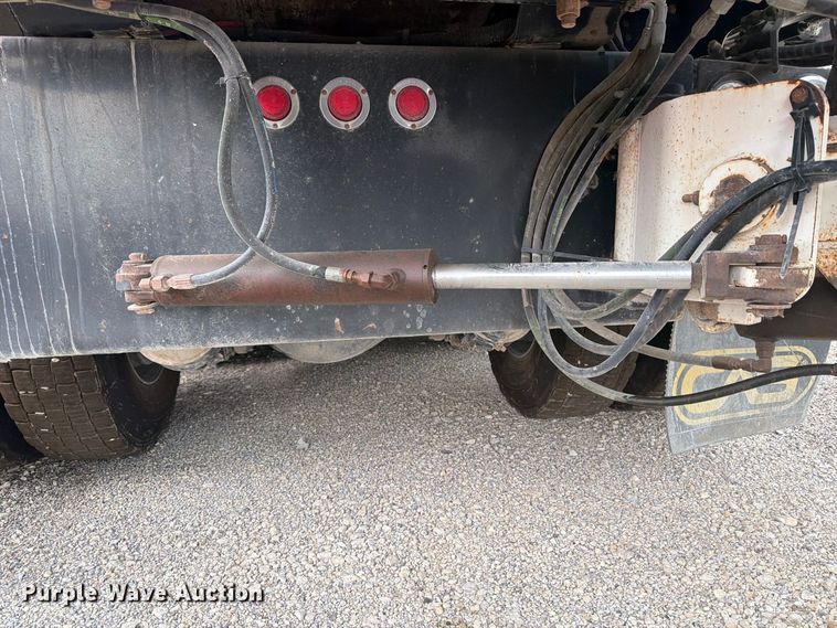 image for item YA4965 2021 Kenworth T880 rock slinger truck