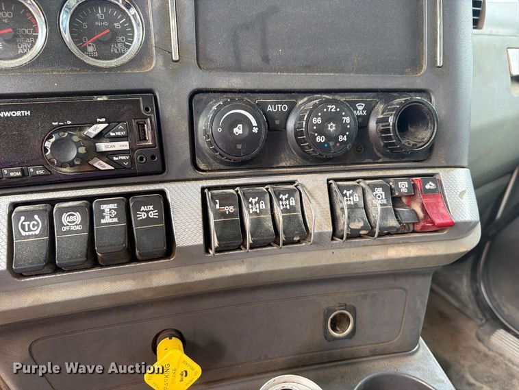 image for item YA4965 2021 Kenworth T880 rock slinger truck