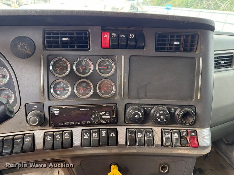 image for item YA4965 2021 Kenworth T880 rock slinger truck