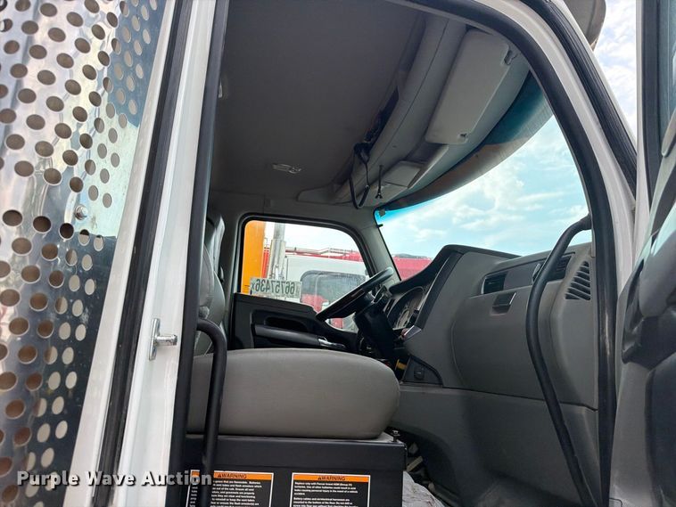 image for item YA4965 2021 Kenworth T880 rock slinger truck