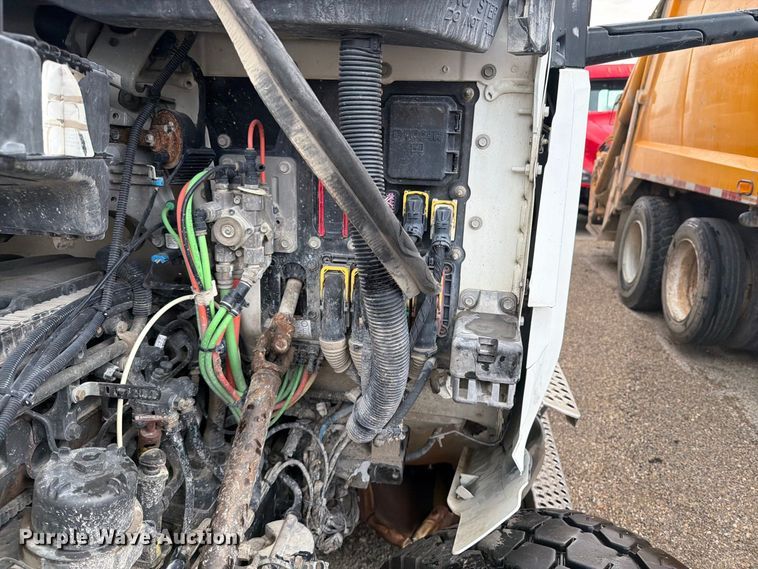 image for item YA4965 2021 Kenworth T880 rock slinger truck