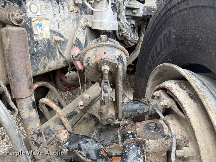 image for item YA4965 2021 Kenworth T880 rock slinger truck