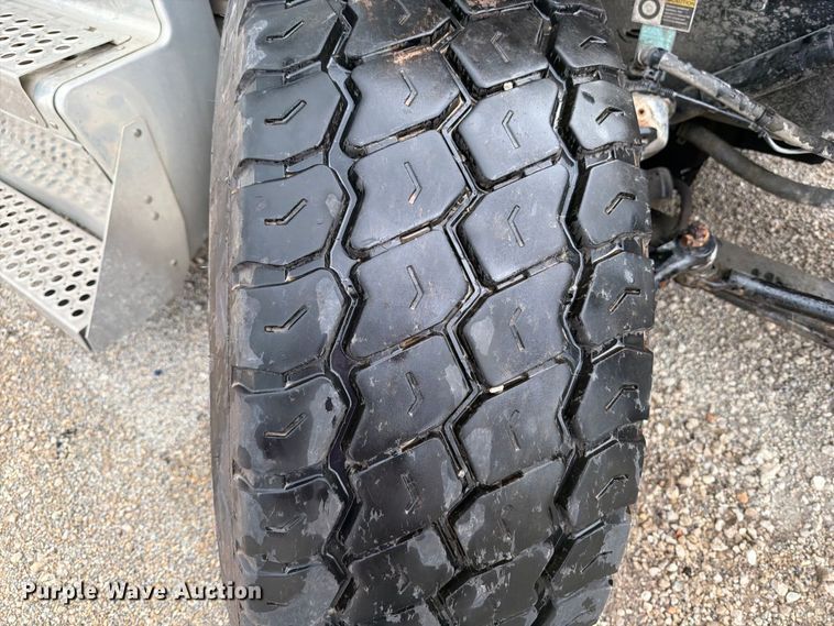 image for item YA4965 2021 Kenworth T880 rock slinger truck