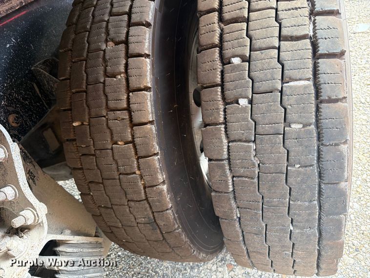 image for item YA4965 2021 Kenworth T880 rock slinger truck
