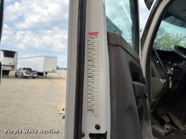 image for item YA4965 2021 Kenworth T880 rock slinger truck