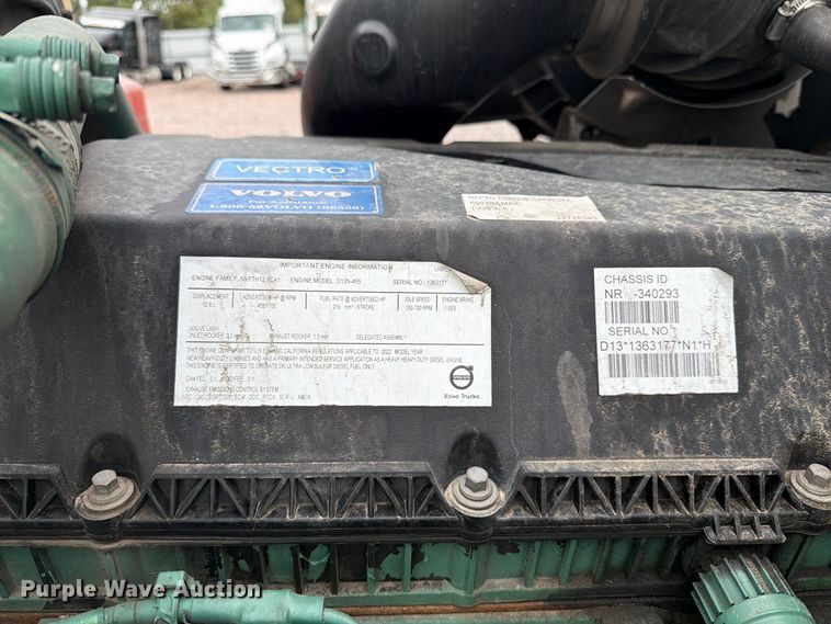 image for item YA5020 2023 Volvo VNL semi truck