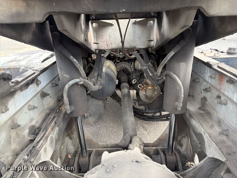 image for item YA5038 Kalmar  Ottawa T2 yard truck