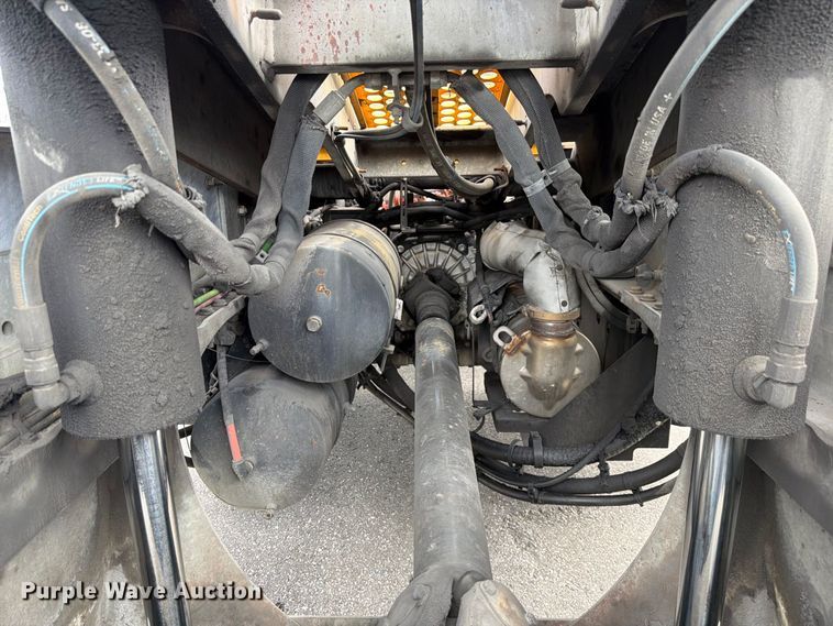 image for item YA5038 Kalmar  Ottawa T2 yard truck